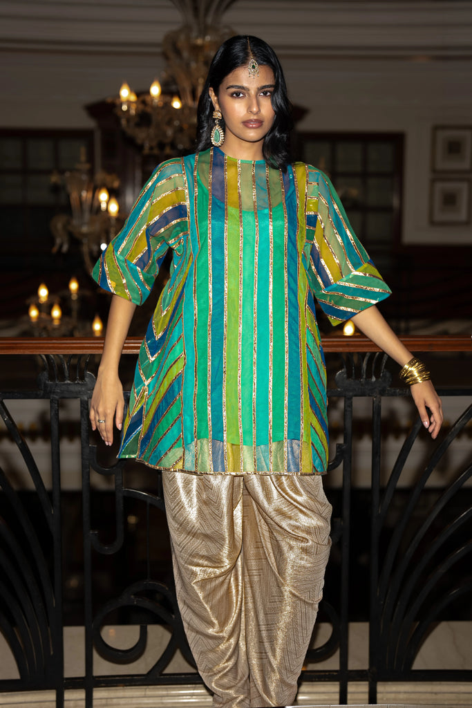 RIBBON EMBROIDERED STRIPED BOXY TOP dash and dot