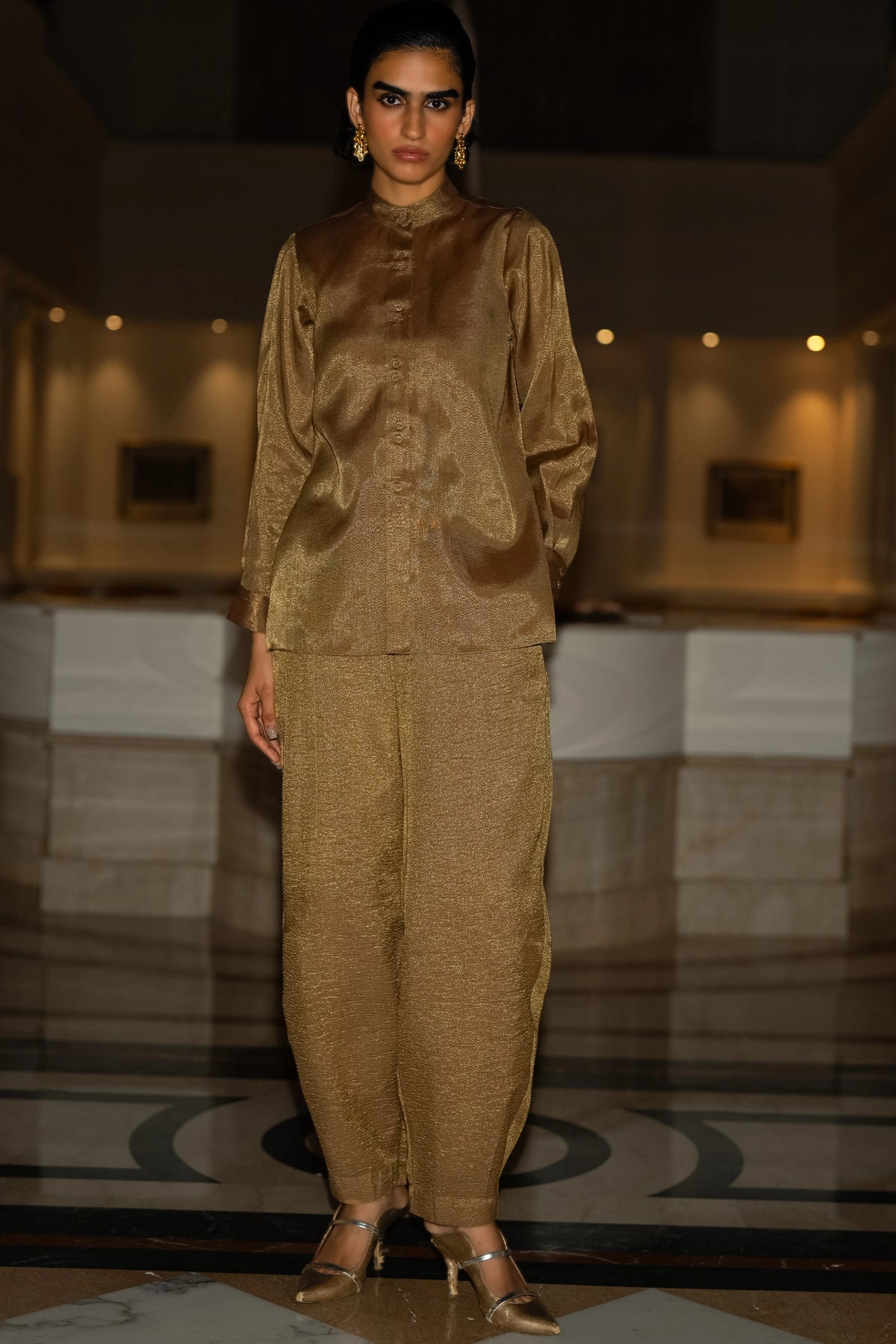 MOTIF EMBROIDERED TEXTURED JACKET, BENARES TISSUE METALLIC SHIRT & CRINKLED PANT