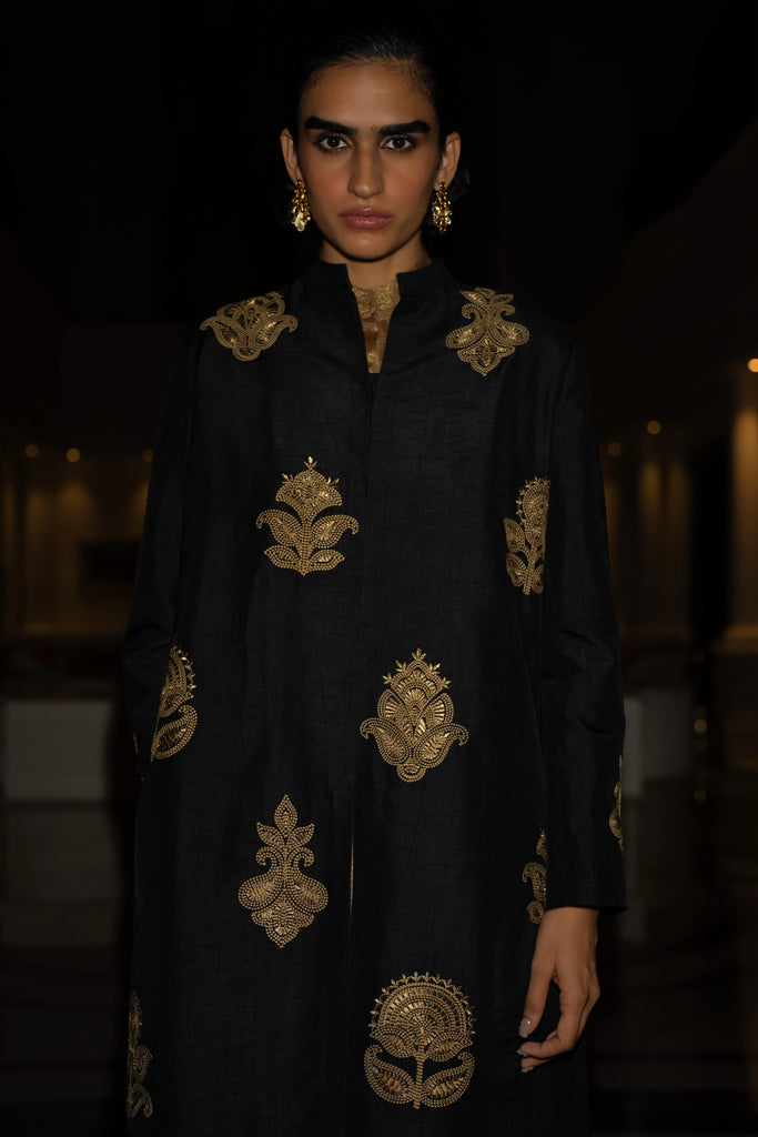 MOTIF EMBROIDERED TEXTURED JACKET dash and dot