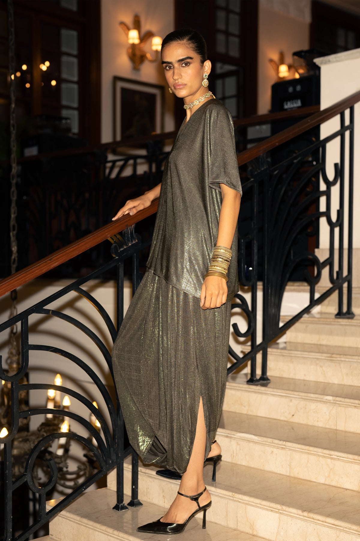 TEXTURED LAM… DRAPE PANT