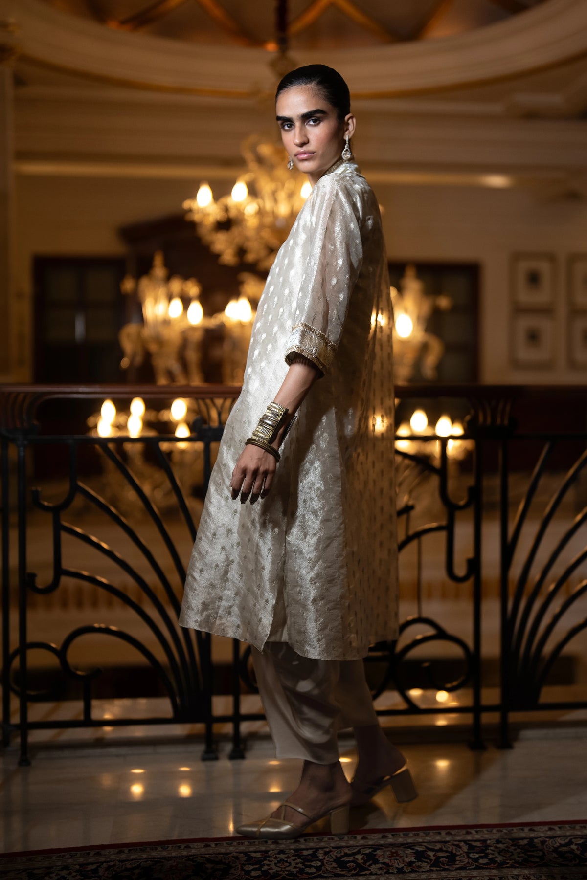 BENARES TISSUE LONGLINE TOP
