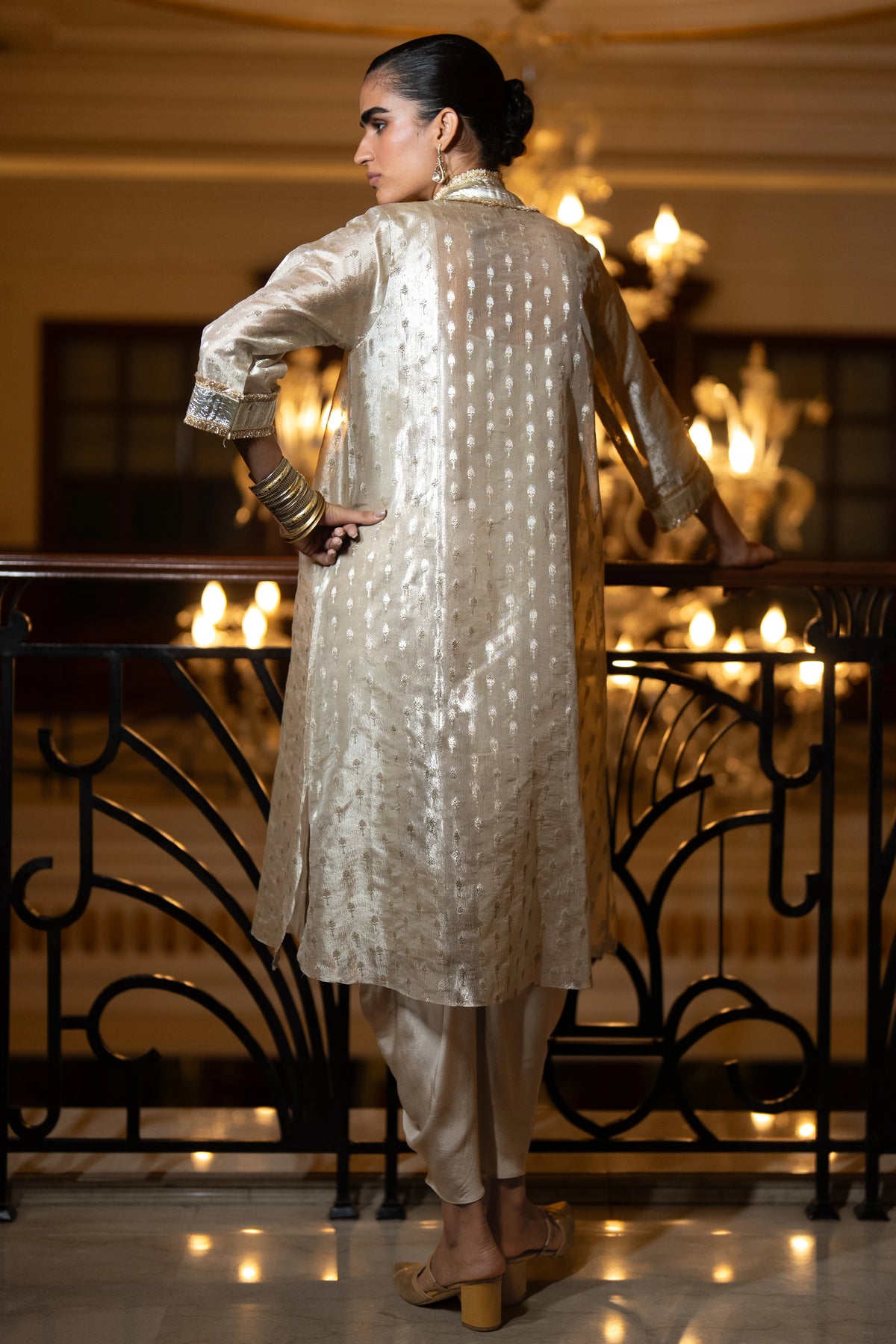 BENARES TISSUE LONGLINE TOP