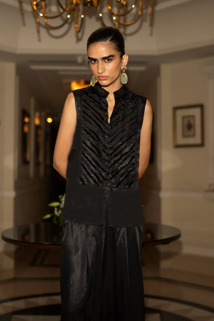 PATCHWORK SATIN TWILL WAISTCOAT dash and dot