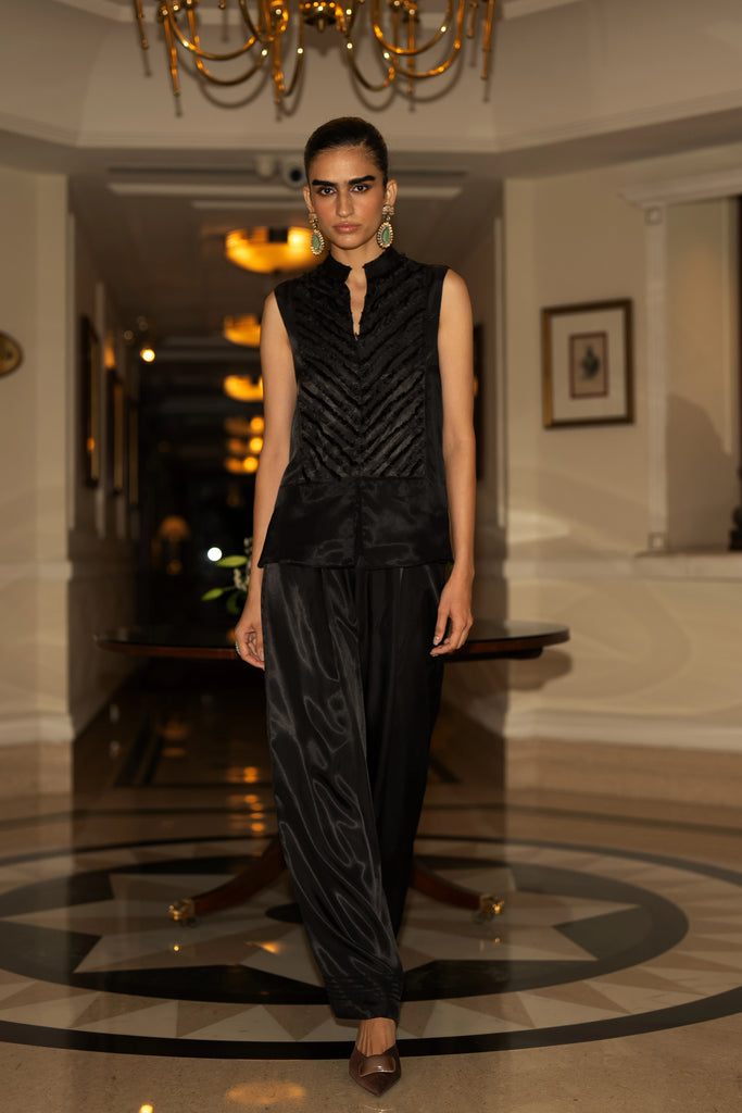 WIDE-LEGGED SATIN TWILL PANT dash and dot