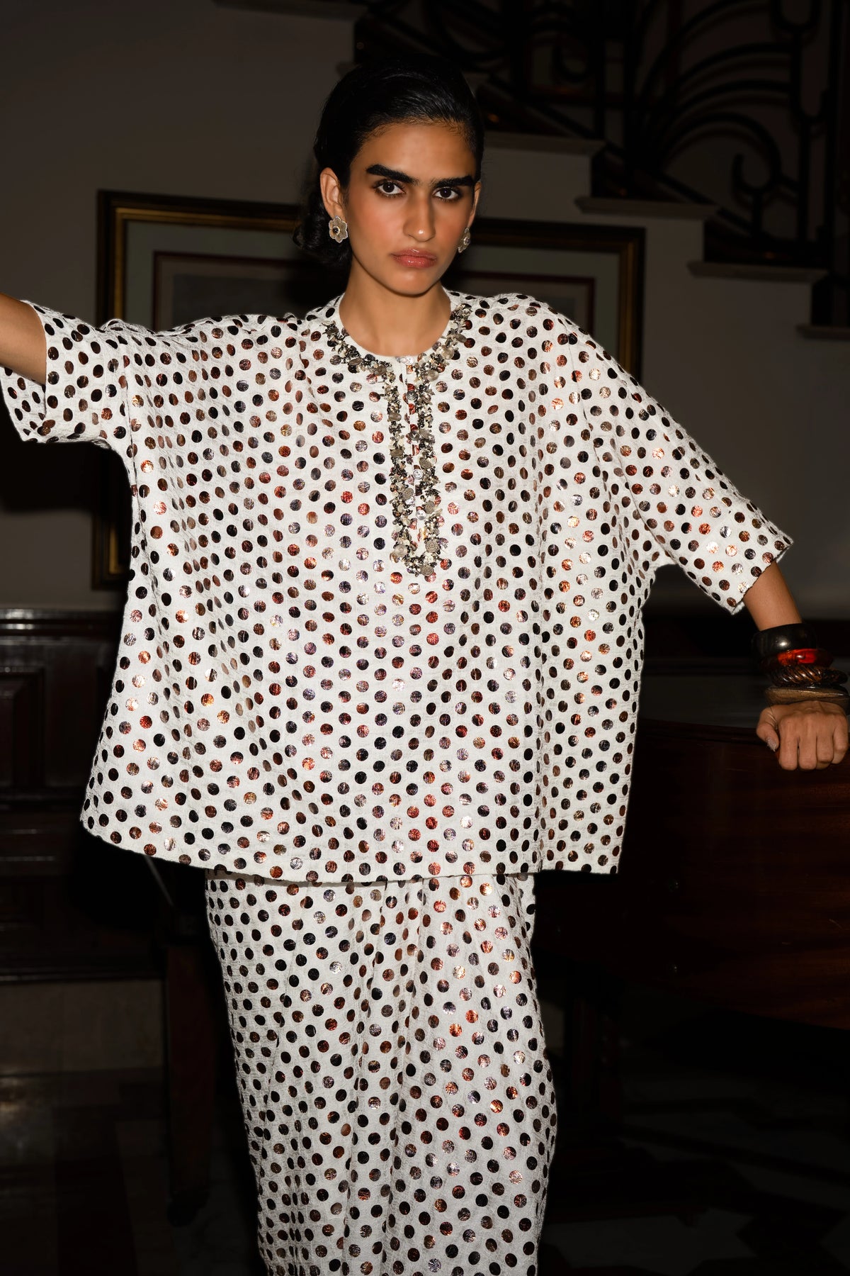 METALLIC EMBROIDERED TOP