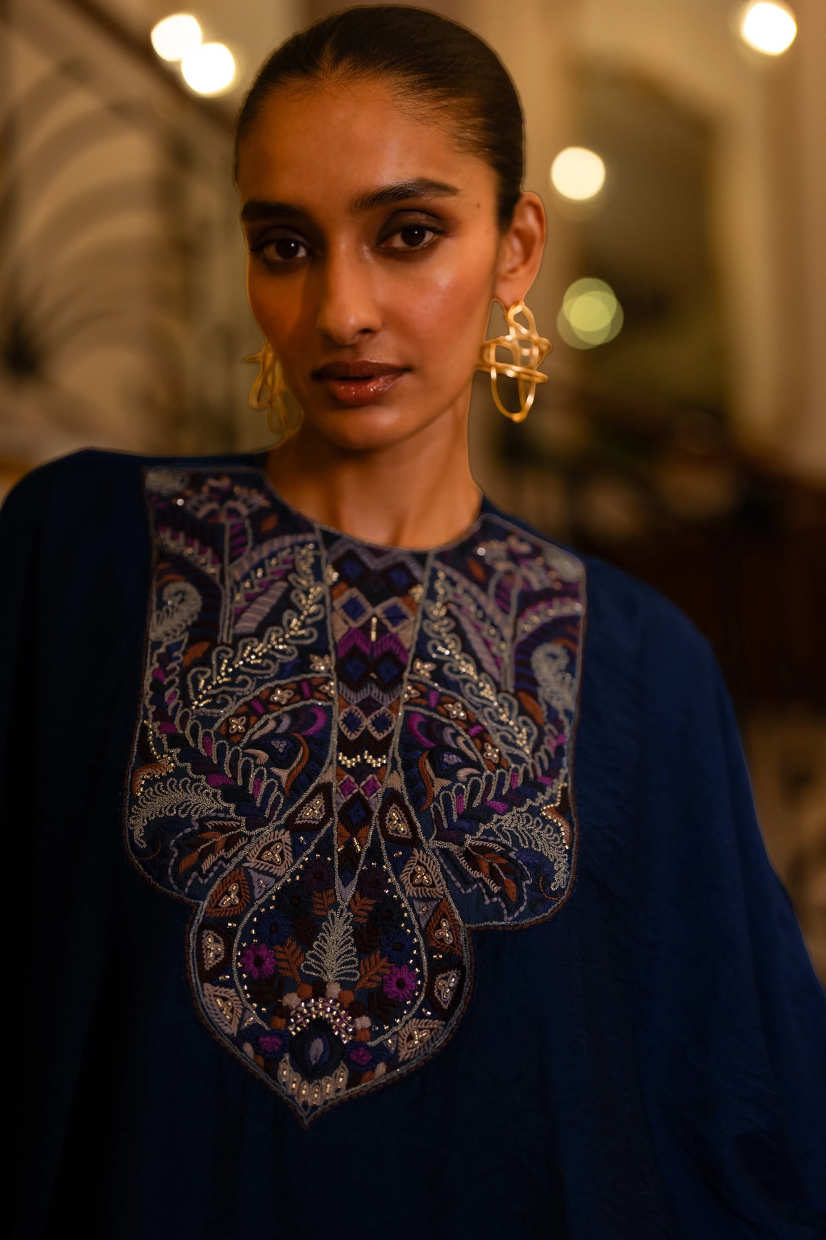 EMBROIDERED TEXTURED BOXY TOP