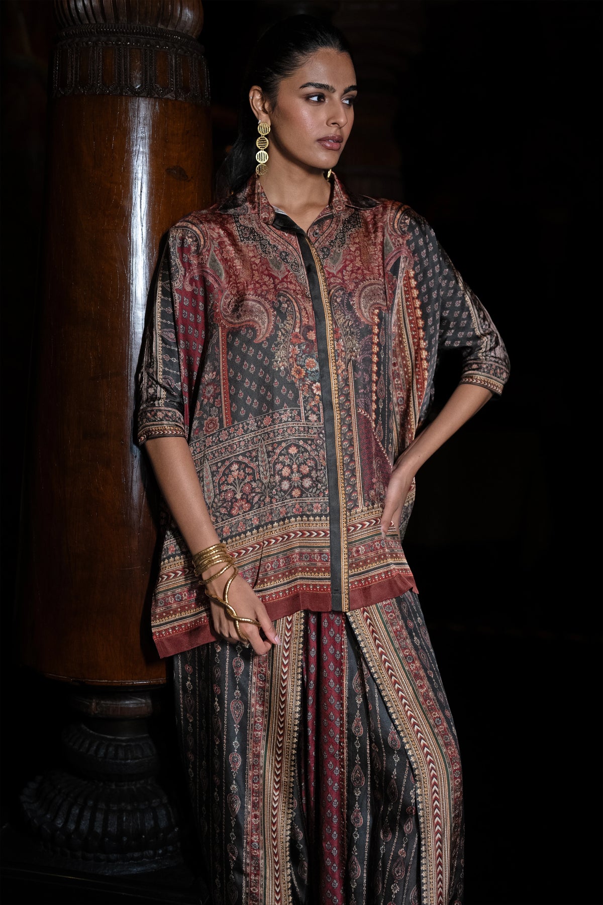 BOXY PRINTED SHIRT & PLACEMENT PRINT COWL PANT