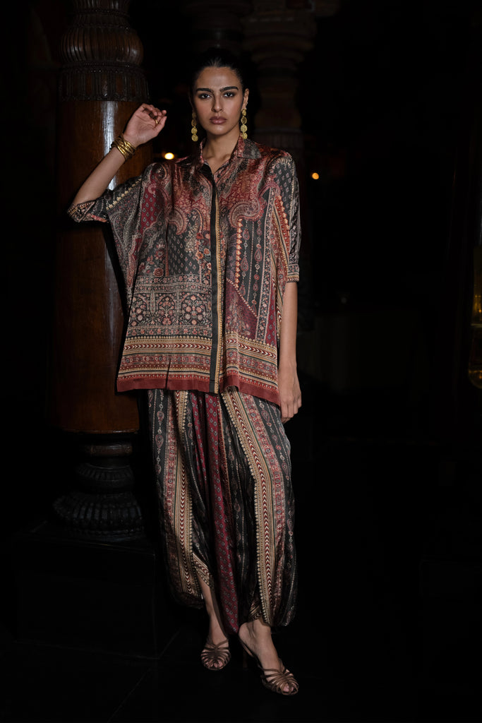 BOXY PRINTED SHIRT dash and dot