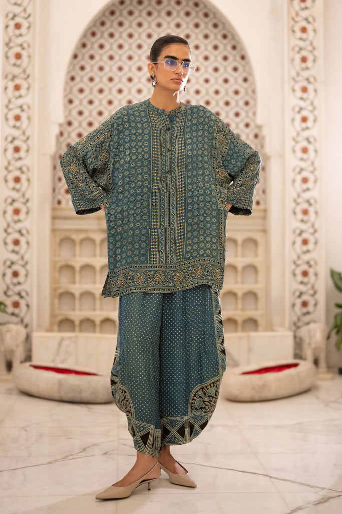 AJRAKH PRINT RELAXED FIT SHIRT dash and dot