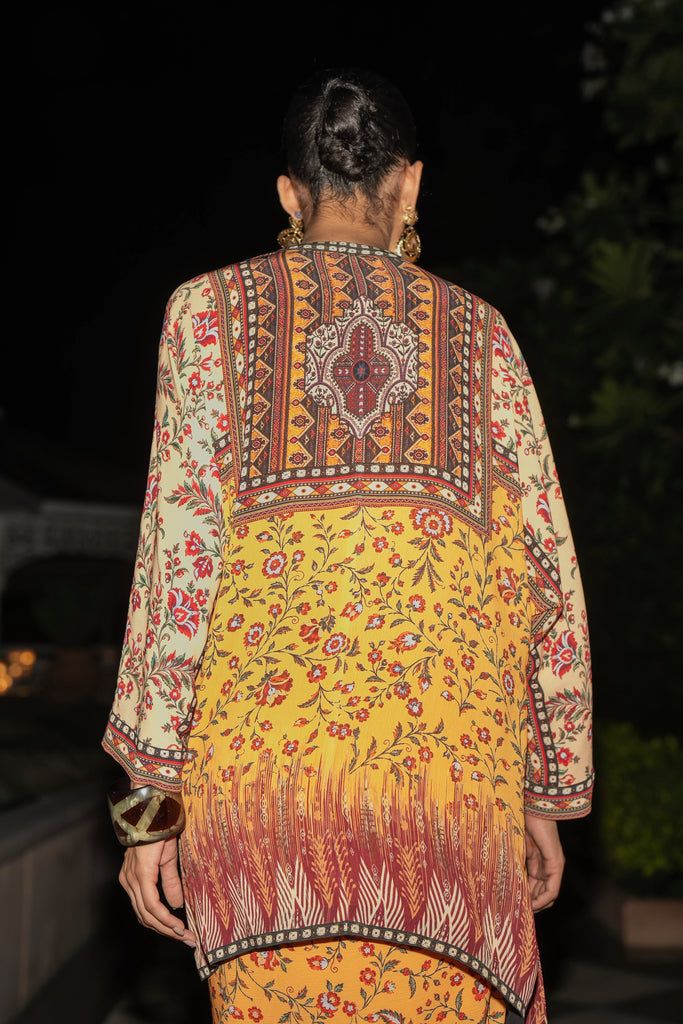 TRIBAL PANEL PRINT TOP dash and dot