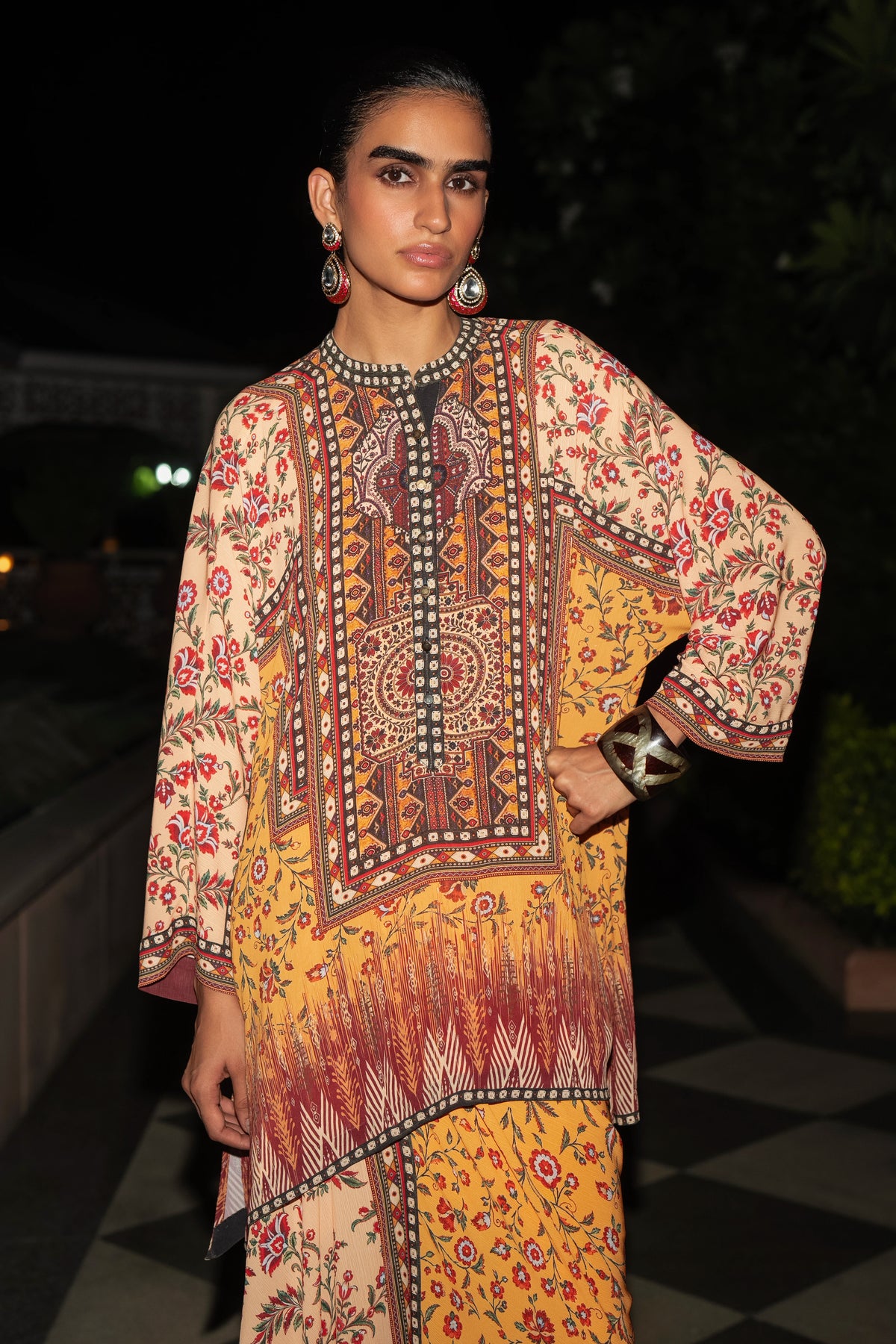 TRIBAL PANEL PRINT TOP