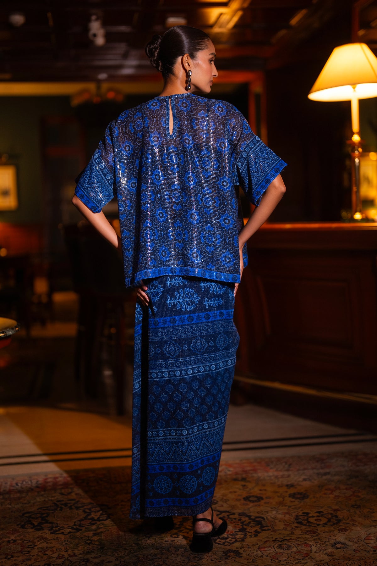 PATTERNED BLUE SEQUIN BOXY TOP