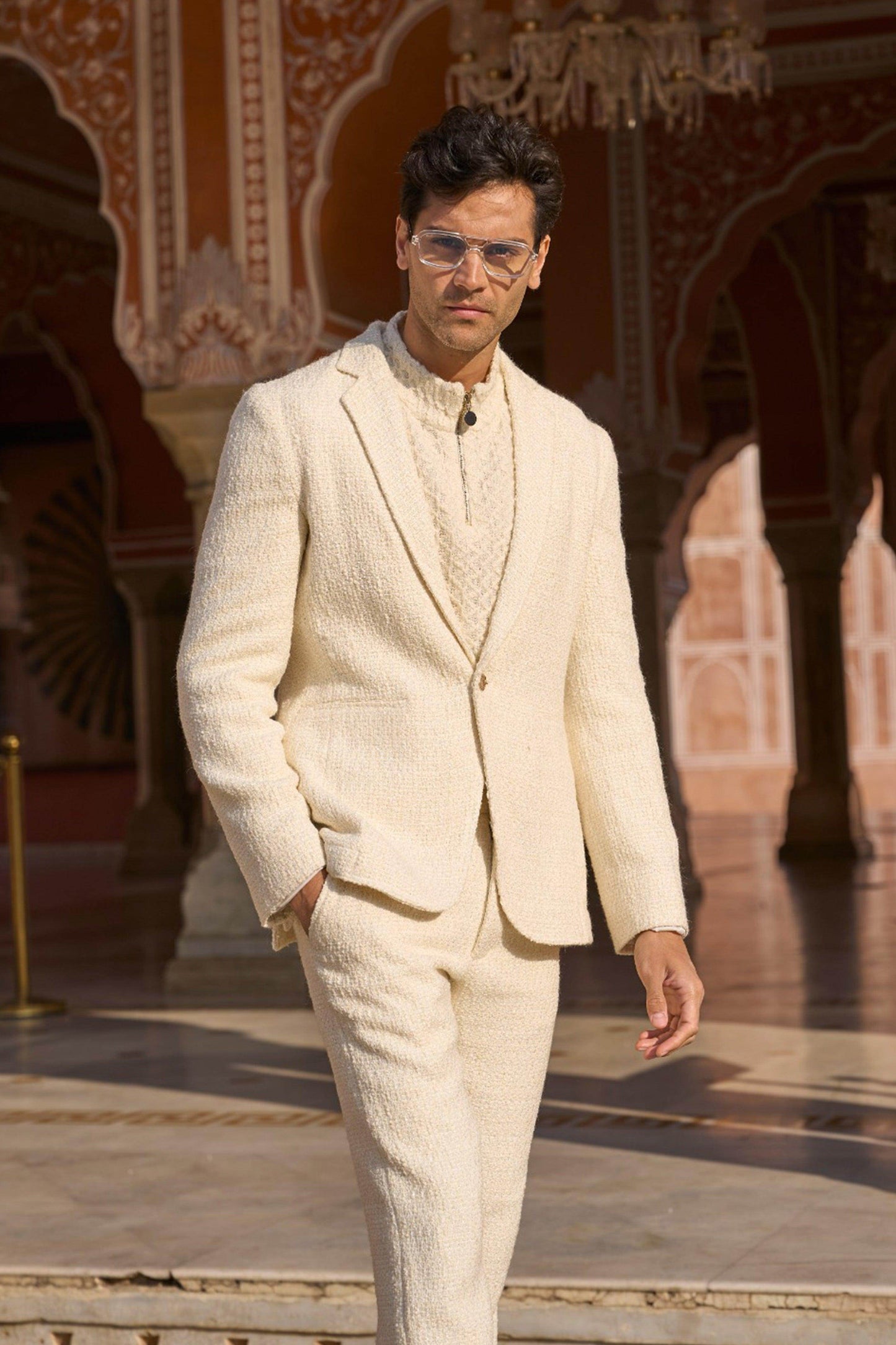 BOUCLÉ SUIT - dash and dot