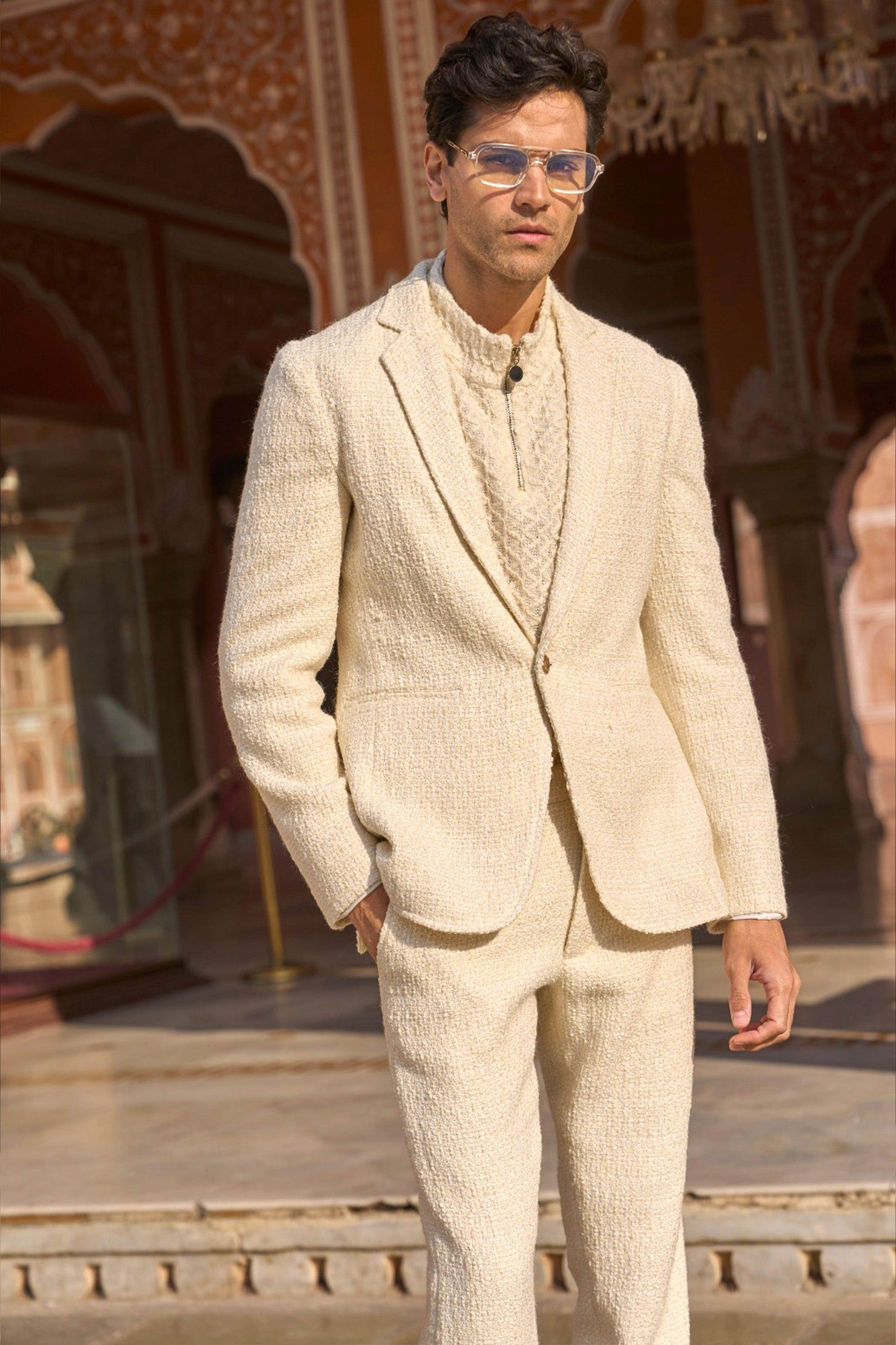 BOUCLÉ SUIT - dash and dot