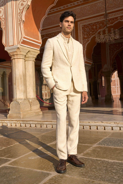 BOUCLÉ SUIT - dash and dot