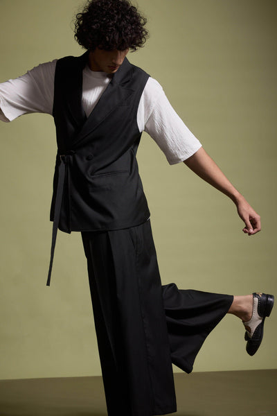 PLEATED WIDE-LEG PANT - dash and dot