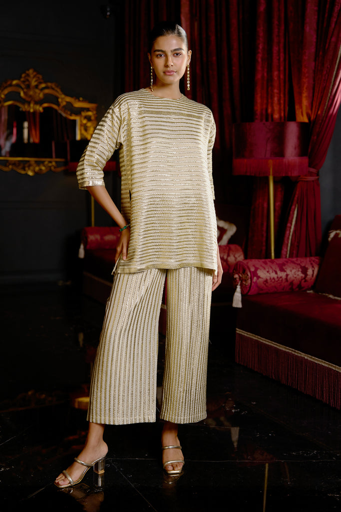 METALLIC STRIPE EMBROIDERED TOP dash and dot