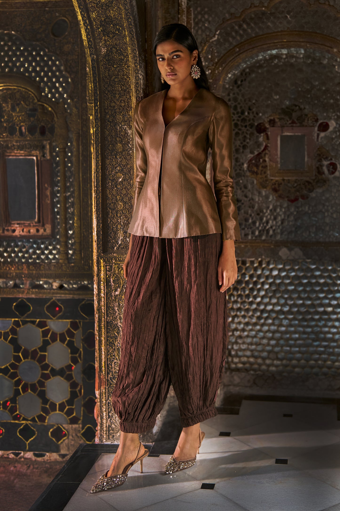 CARAMEL BROCADE PEPLUM TOP AND CRUSHED CRINKLED PANT