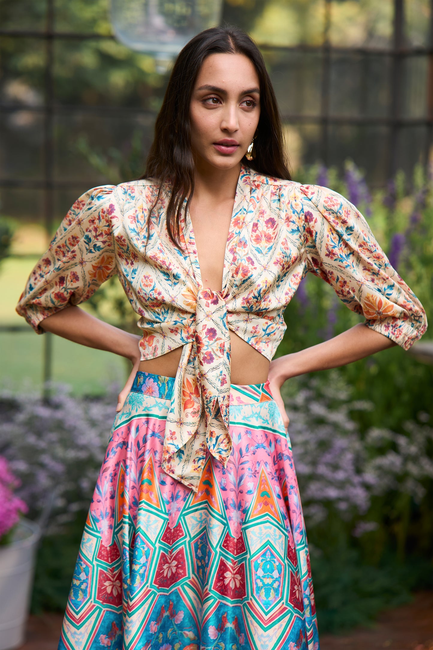 FLORAL PRINT FRONT-TIE TOP