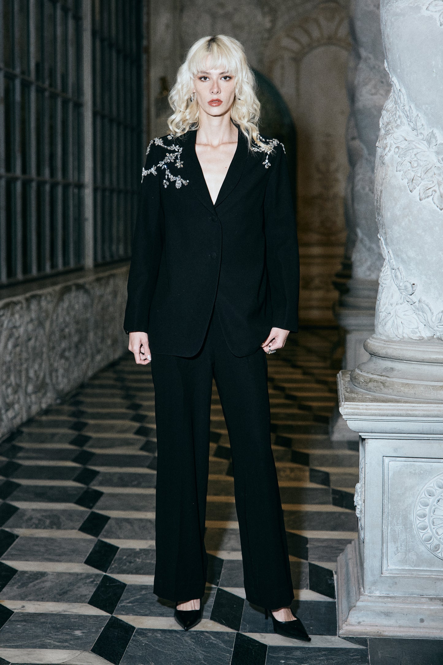 CRYSTAL EMBELLISHED BLAZER