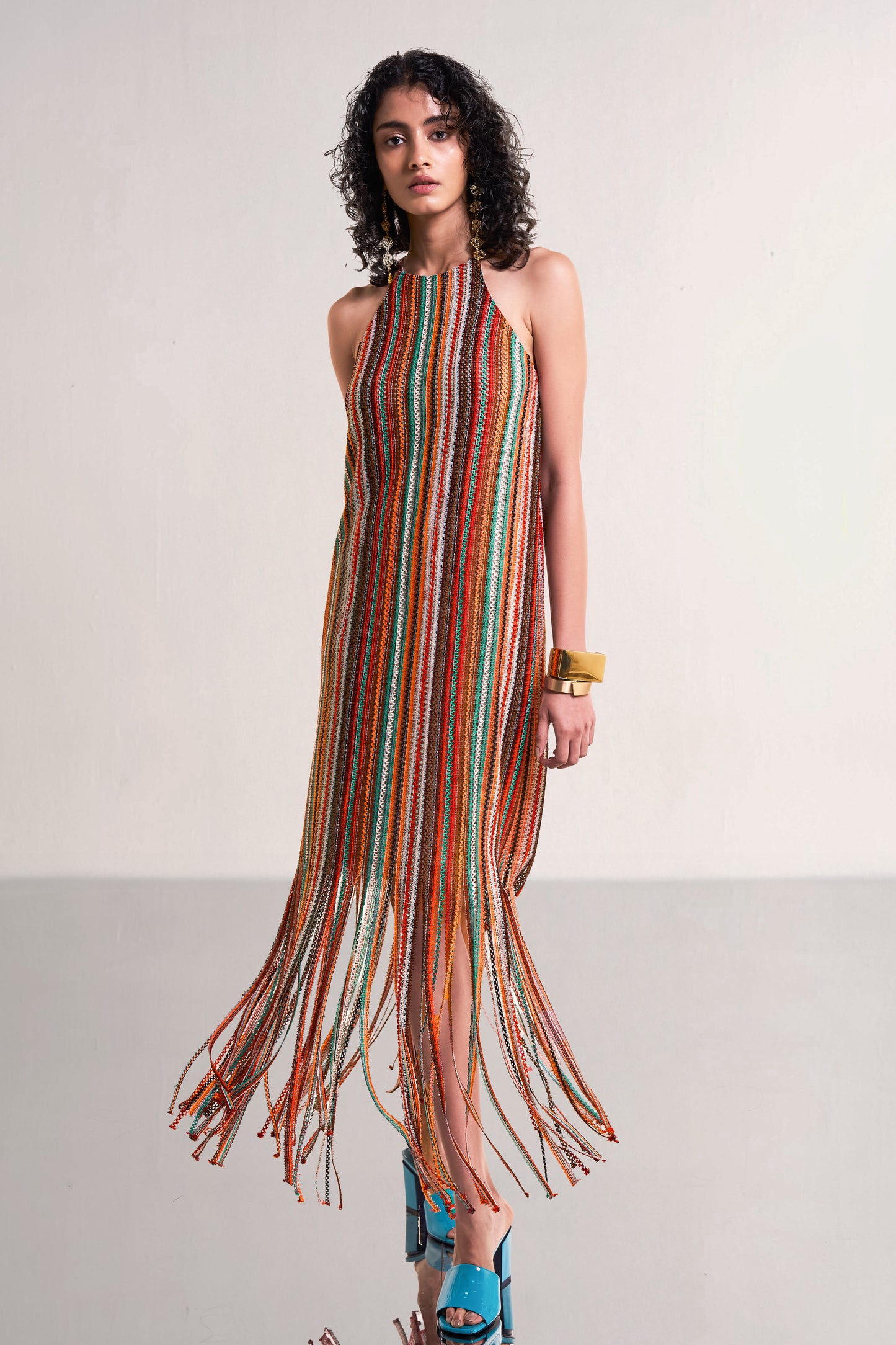 HALTER NECK FRINGE KNIT DRESS