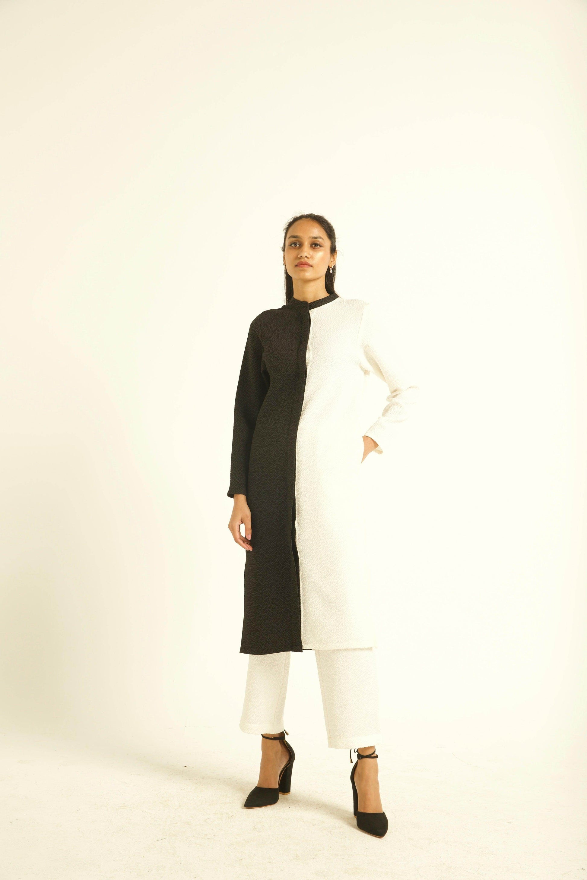TEXTURED PANT - dash and dot