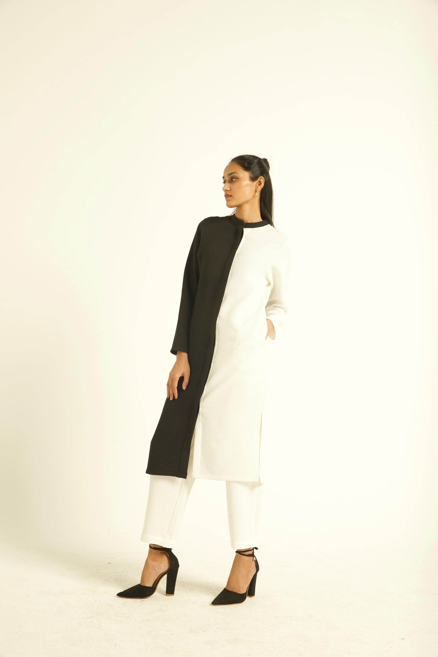 TEXTURED PANT - dash and dot