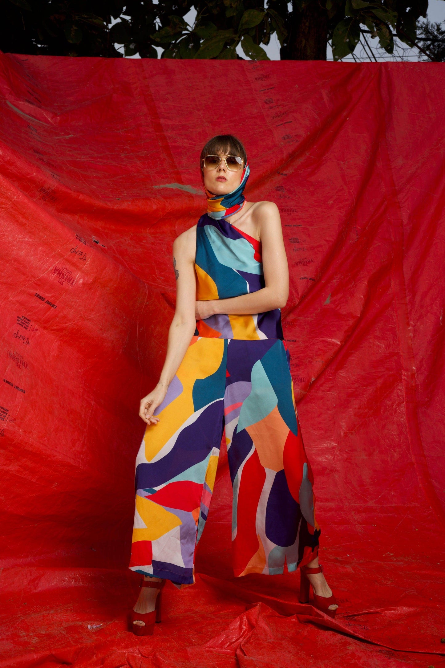 ABSTRACT DRAPED SCARF SET - dash and dot