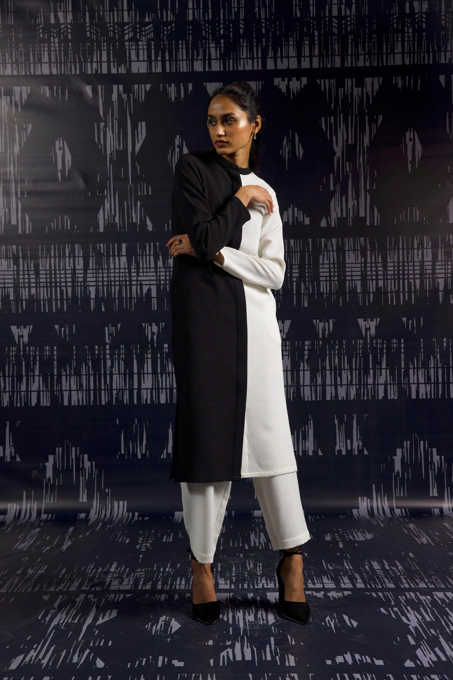 TEXTURED PANT - dash and dot
