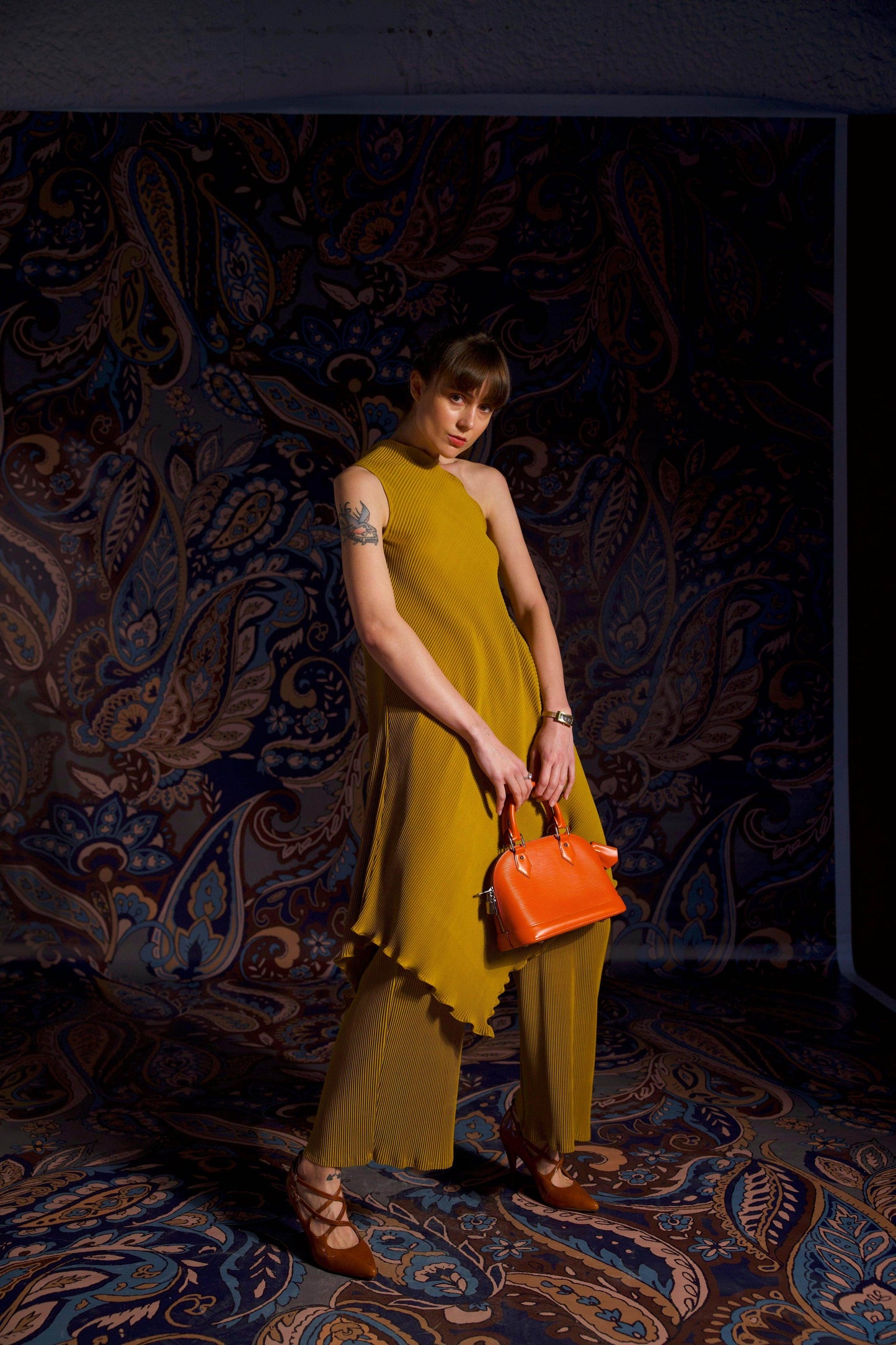 ONE-SHOULDERED PLEAT SET - dash and dot