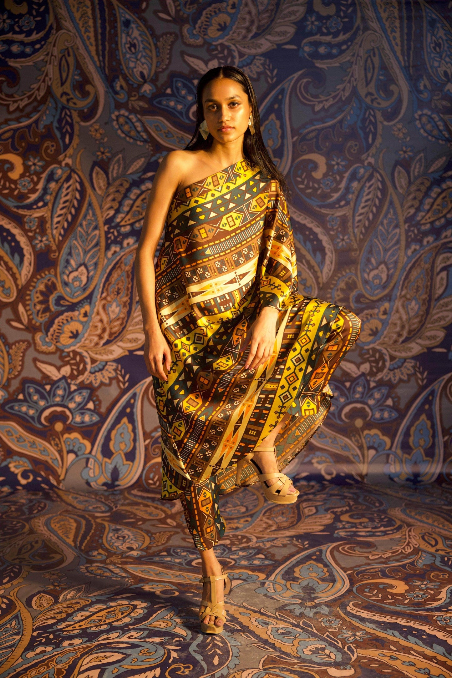 ONE SHOULDER PRINTED SET - dash and dot