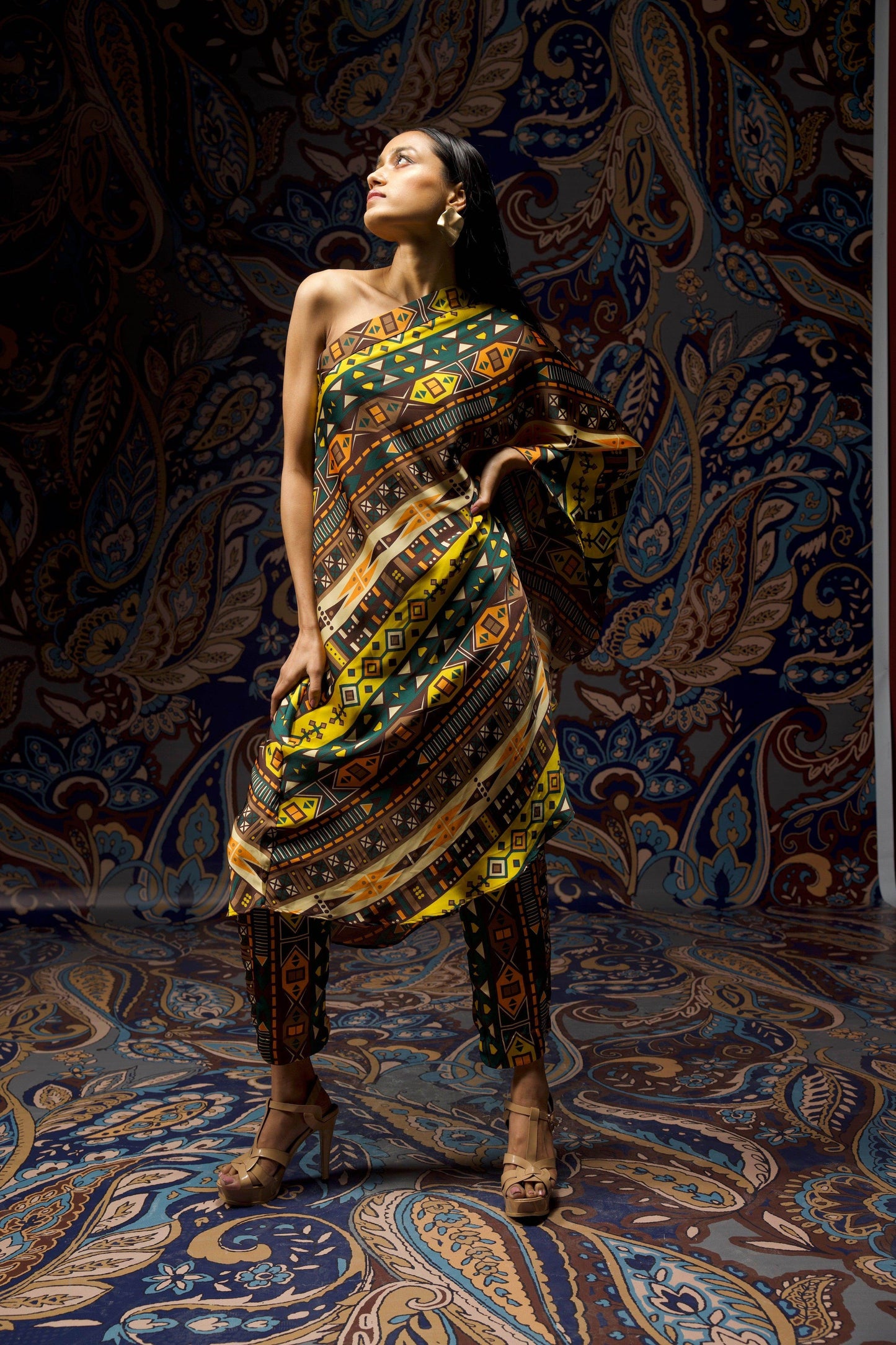 ONE SHOULDER PRINTED SET - dash and dot