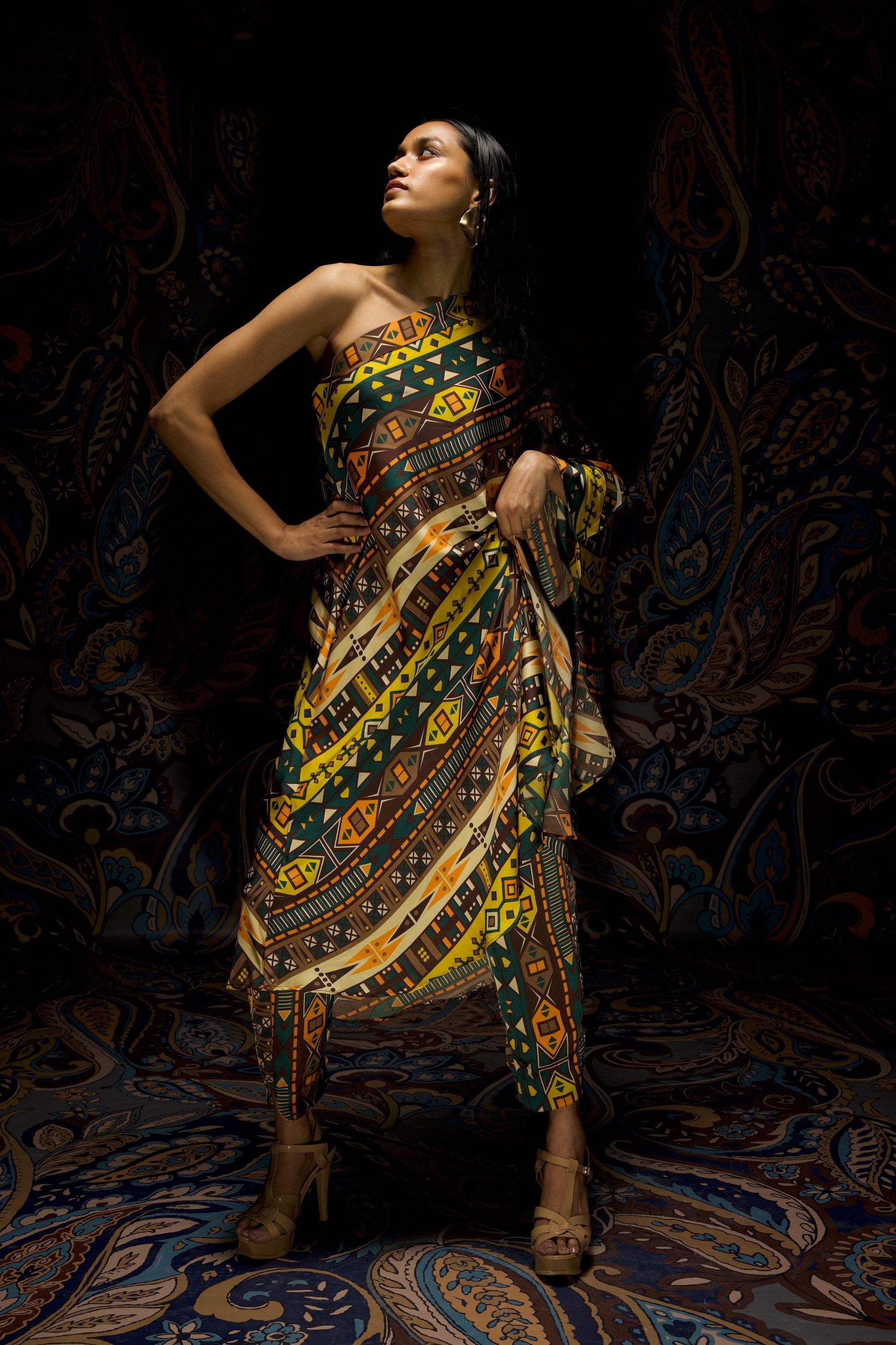 ONE SHOULDER PRINTED SET - dash and dot