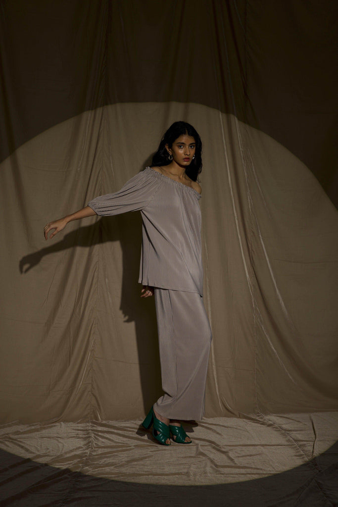 OFF-THE-SHOULDER PLEAT TOP - dash and dot dash and dot