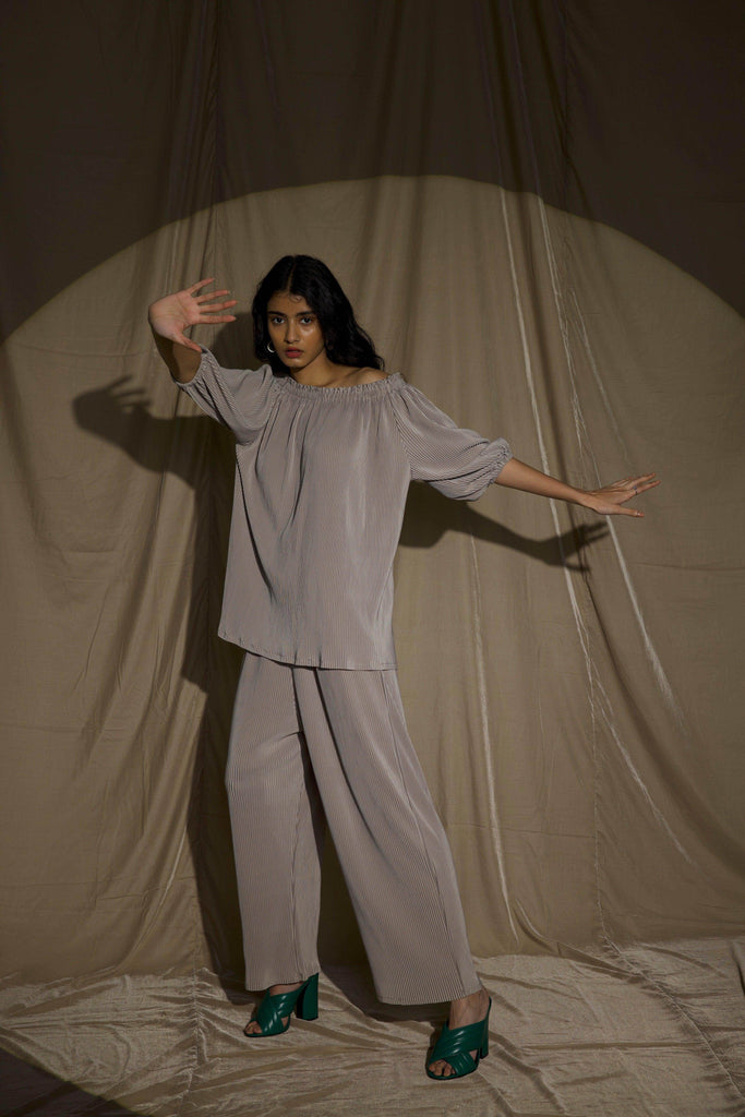 OFF-THE-SHOULDER PLEAT TOP - dash and dot dash and dot