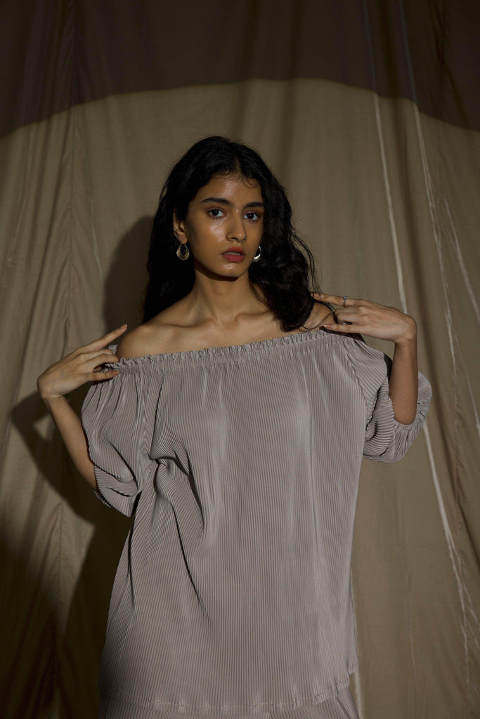 OFF-THE-SHOULDER PLEAT TOP - dash and dot dash and dot