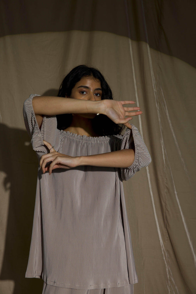 OFF-THE-SHOULDER PLEAT TOP - dash and dot dash and dot