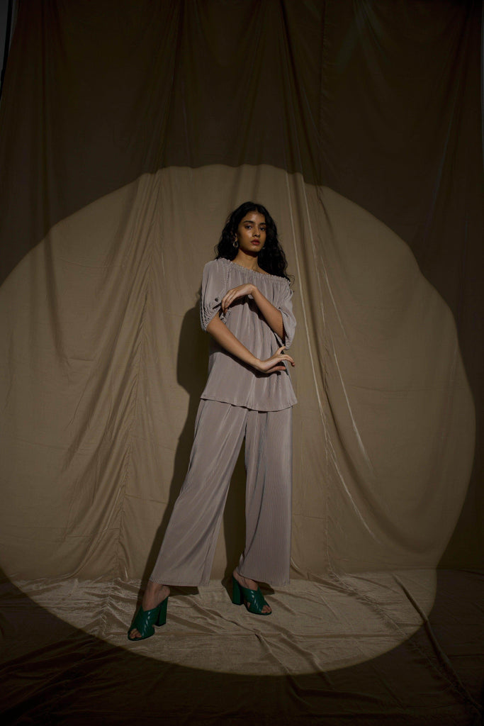 OFF-THE-SHOULDER PLEAT TOP - dash and dot dash and dot