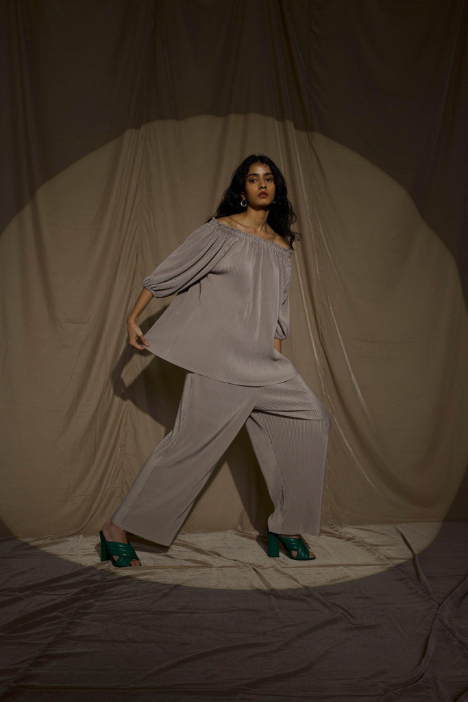 OFF-THE-SHOULDER PLEAT TOP - dash and dot dash and dot