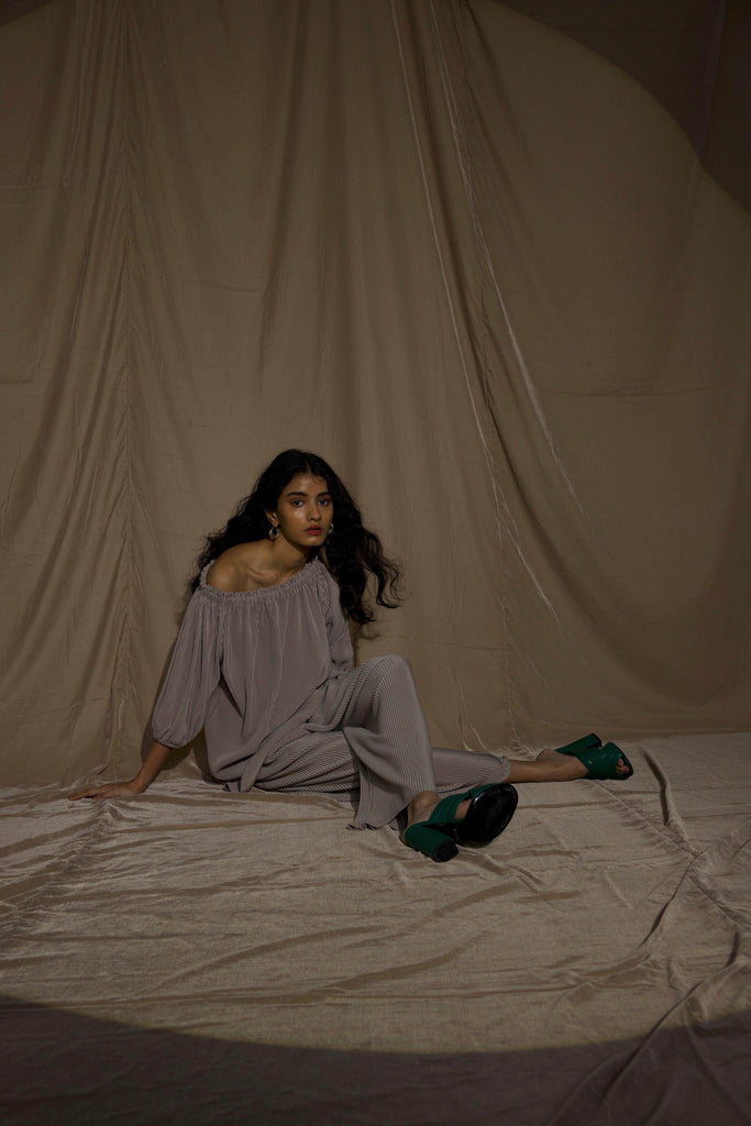 OFF-SHOULDER PLEAT SET - dash and dot dash and dot