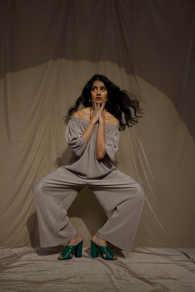 OFF-THE-SHOULDER PLEAT TOP - dash and dot dash and dot