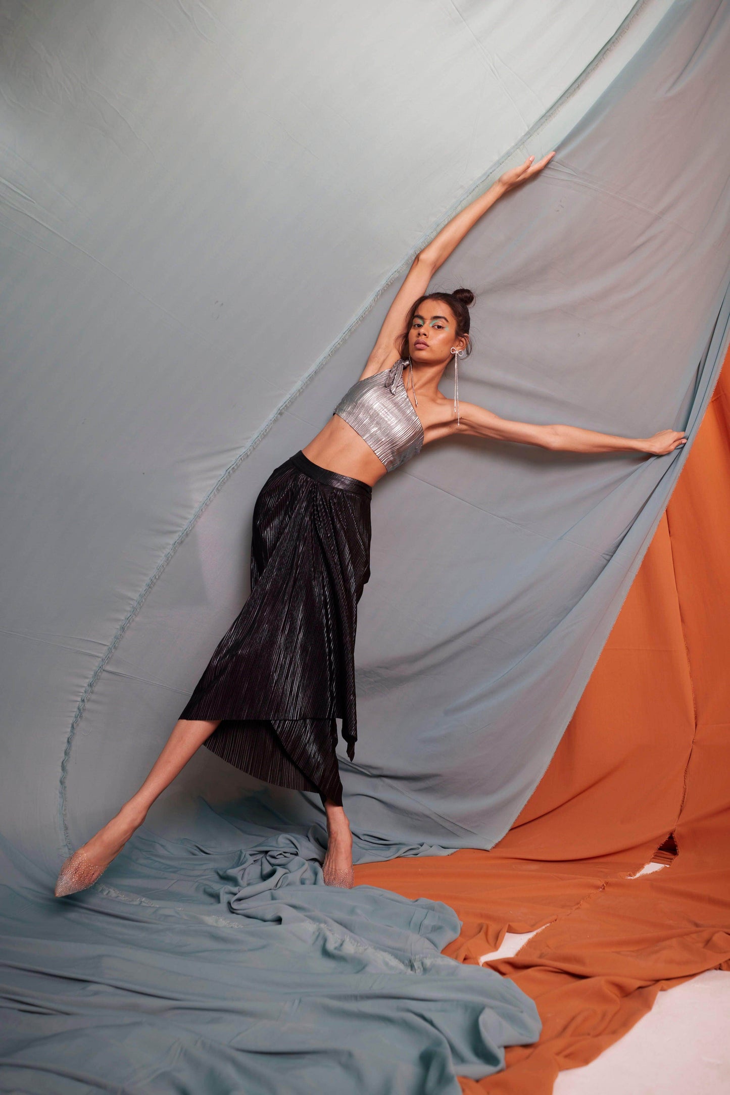 ONE SHOULDER METALLIC SKIRT - dash and dot