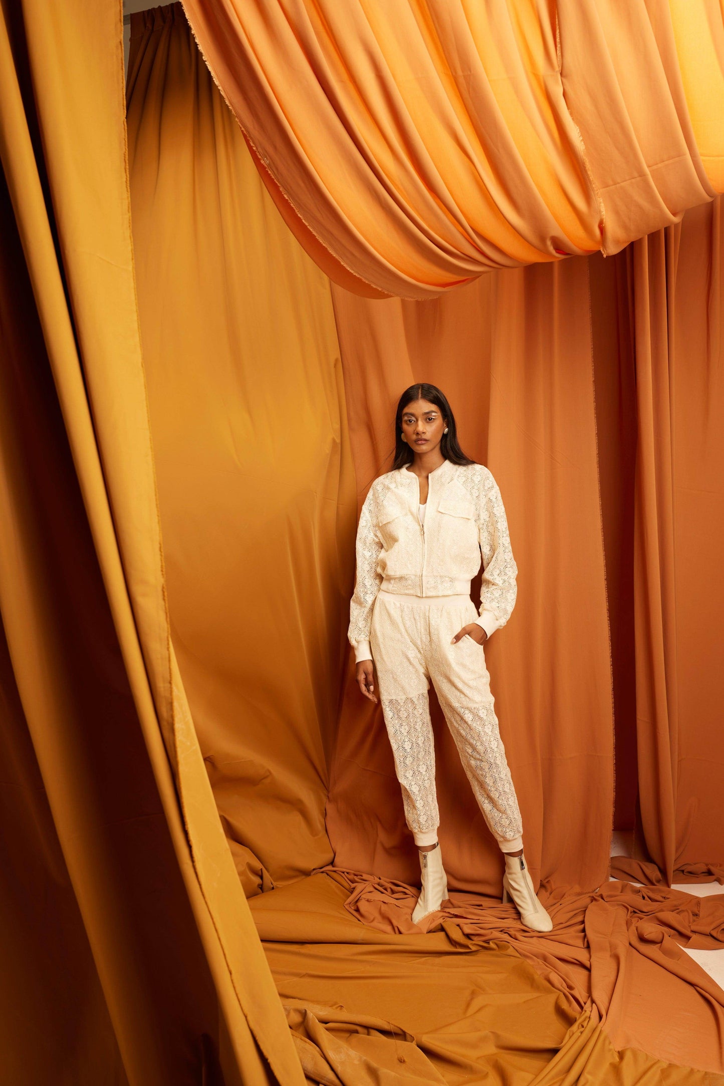 LACE TRACK SET - dash and dot