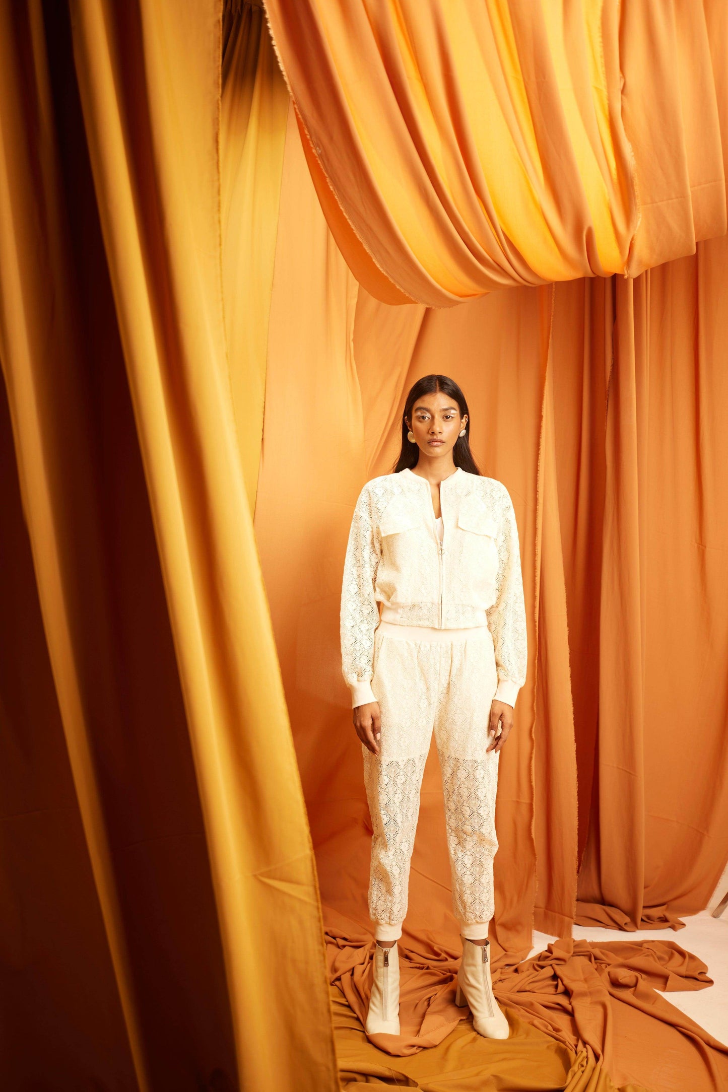 LACE TRACK SET - dash and dot