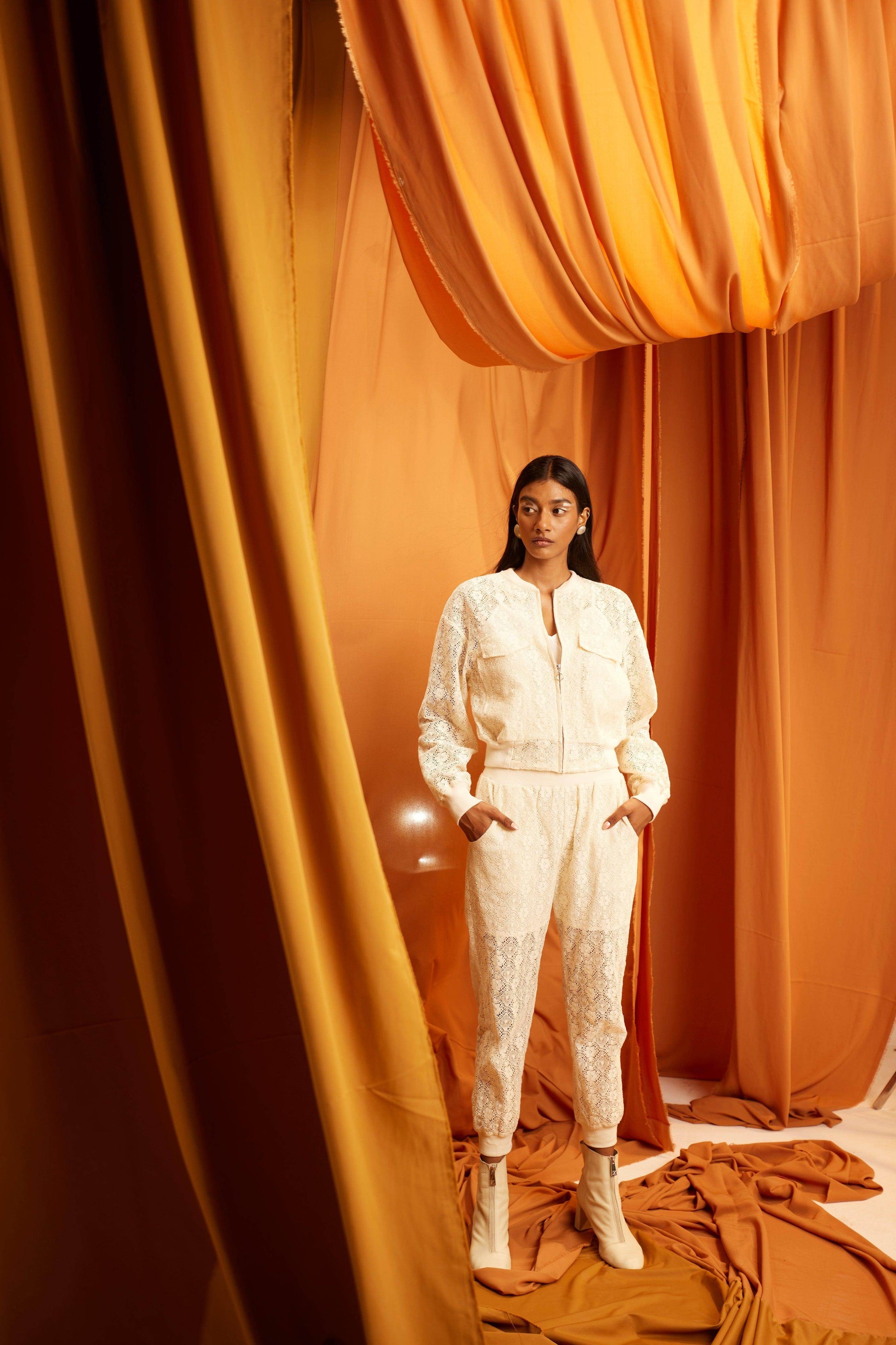 LACE TRACK SET - dash and dot