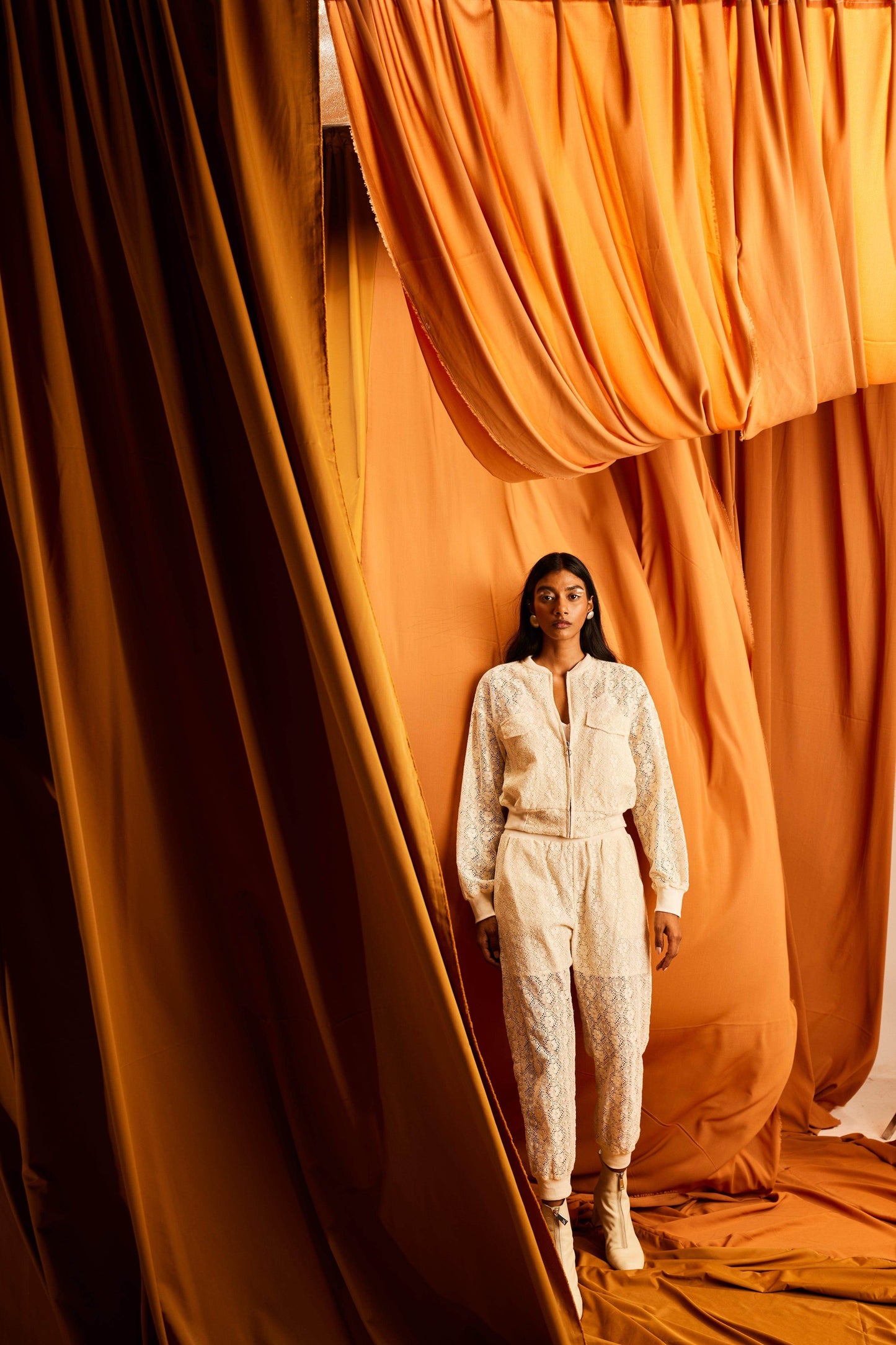 LACE TRACK SET - dash and dot