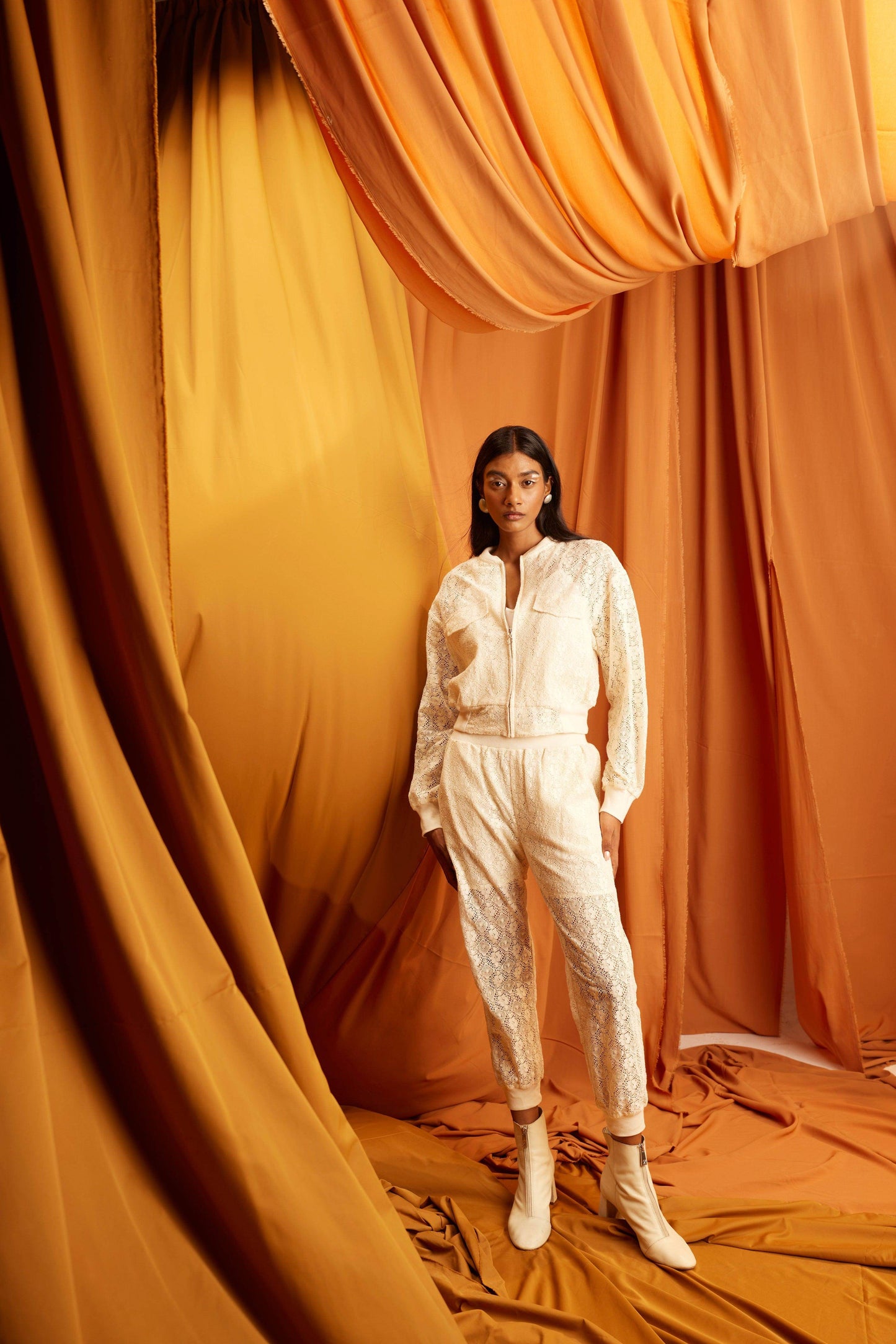 LACE TRACK SET - dash and dot