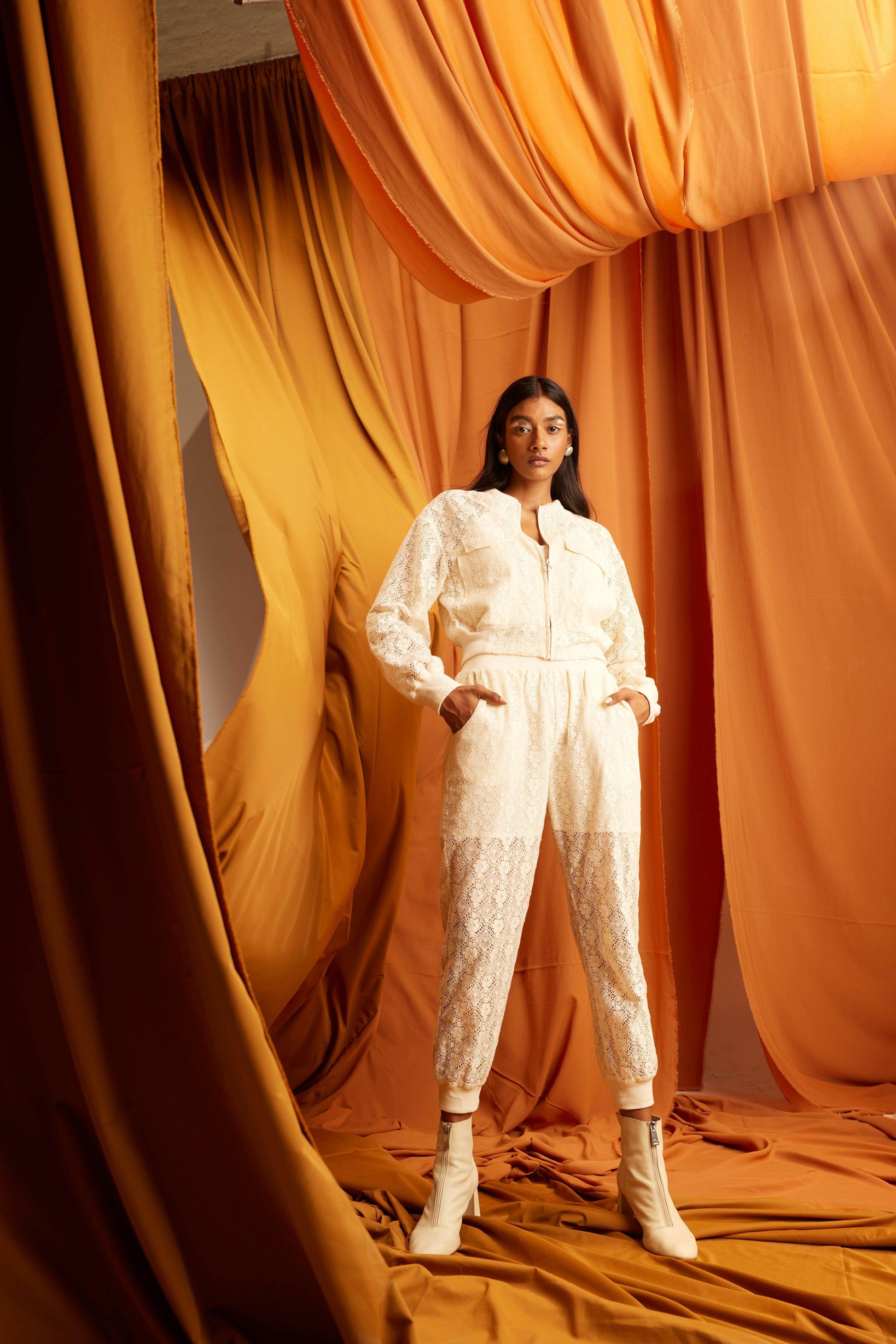 LACE TRACK SET - dash and dot