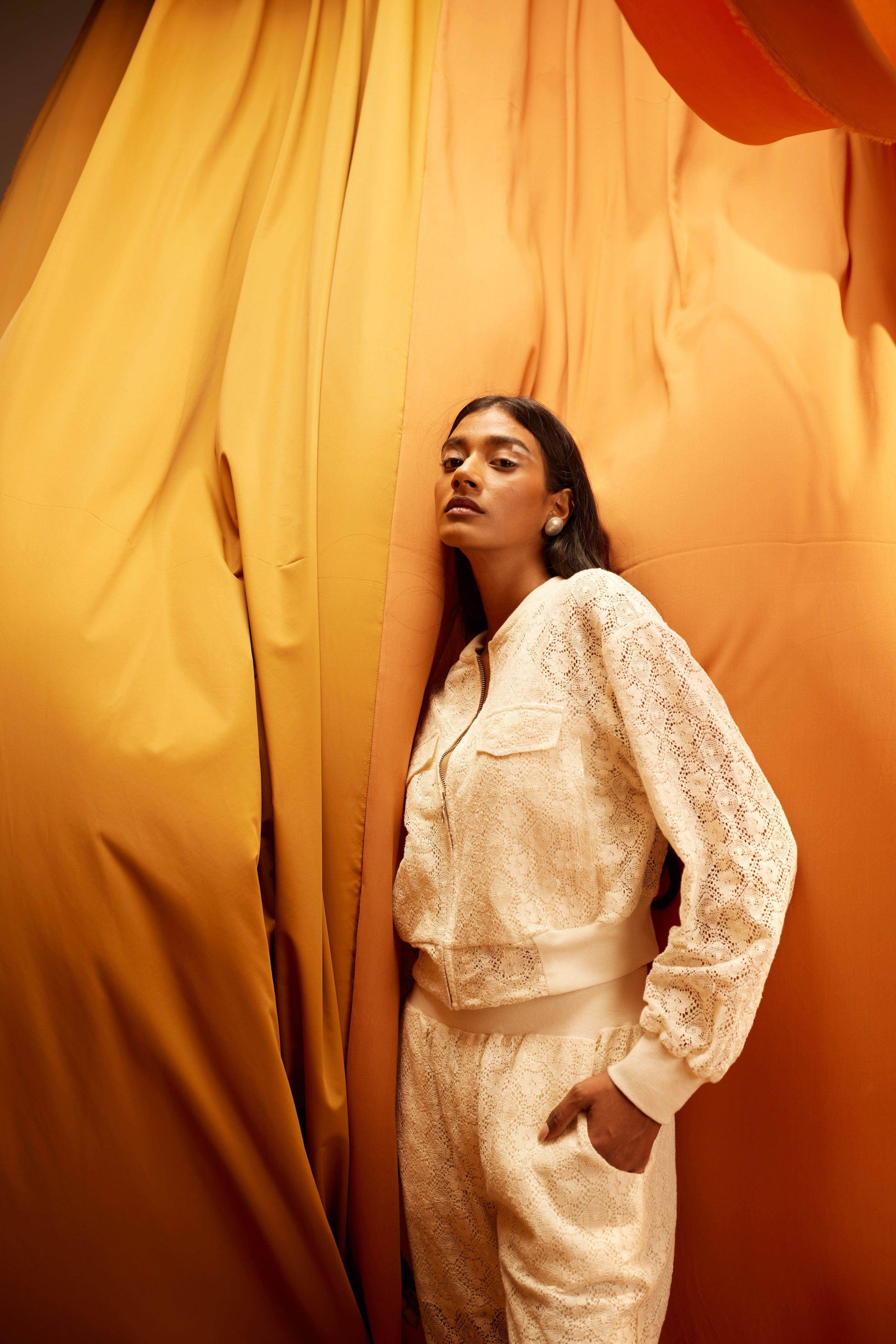 LACE TRACK SET - dash and dot