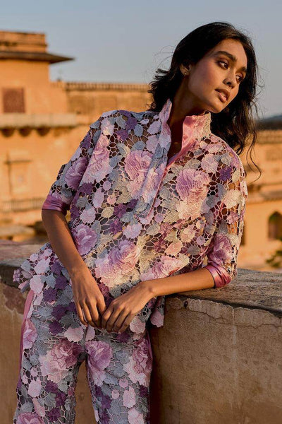 SCALLOPED FLORAL LACE SET - dash and dot